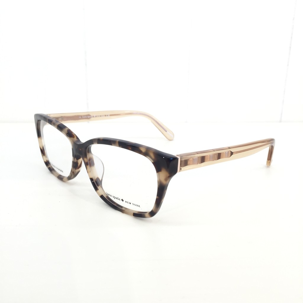 These Burberry's are probably our favorite frame that we have right now! A translucent frame front with a blonde tortoise temple makes this frame so classy!